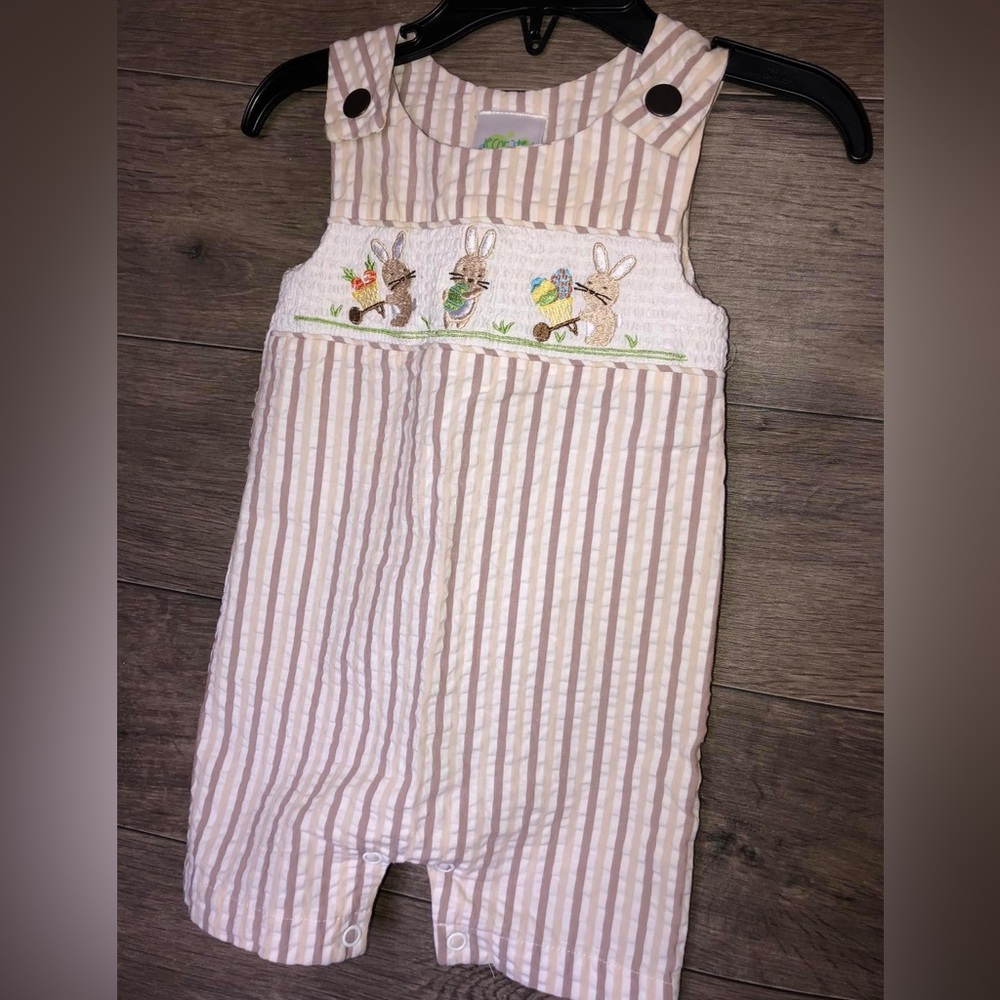 Decorated Originals 9m Easter Bunny Shortall